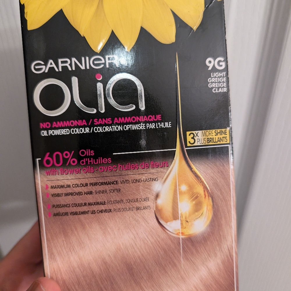 Brand New Sealed Garnier Olia Light Creig Hair Color